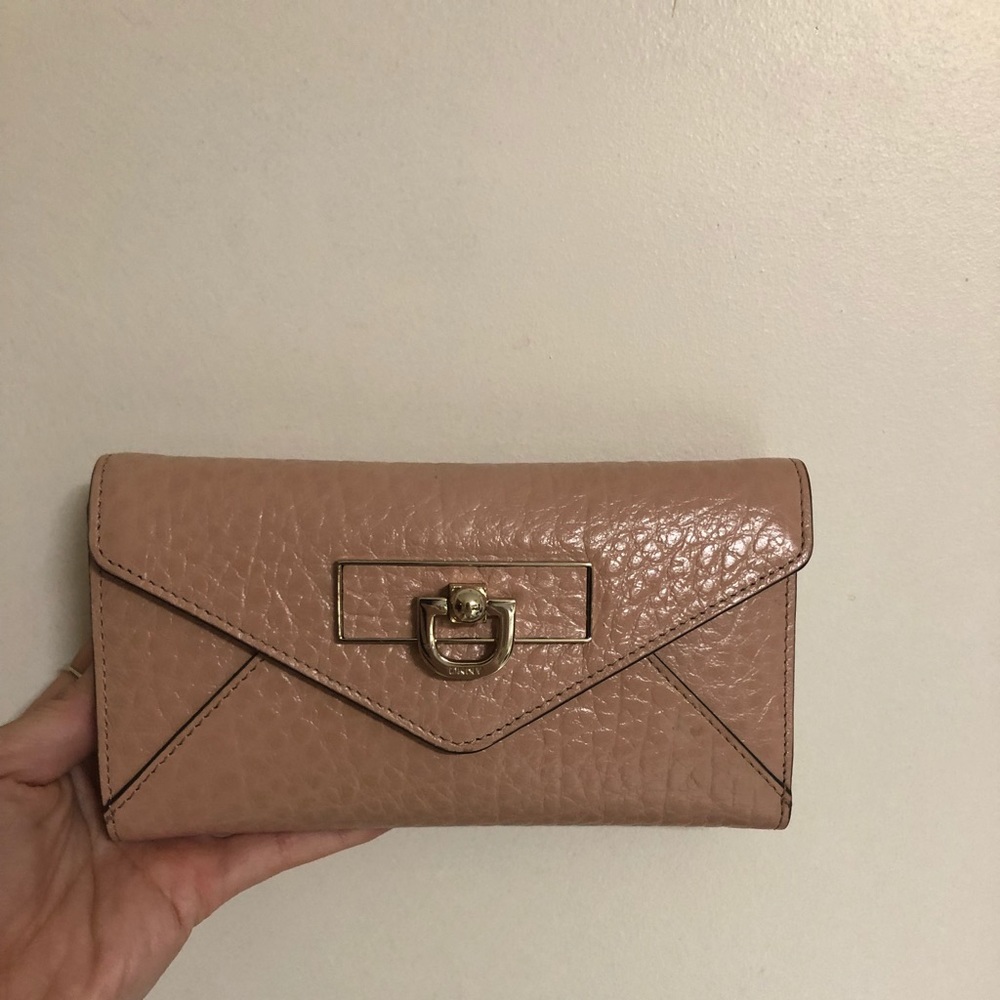 DKNY wallet